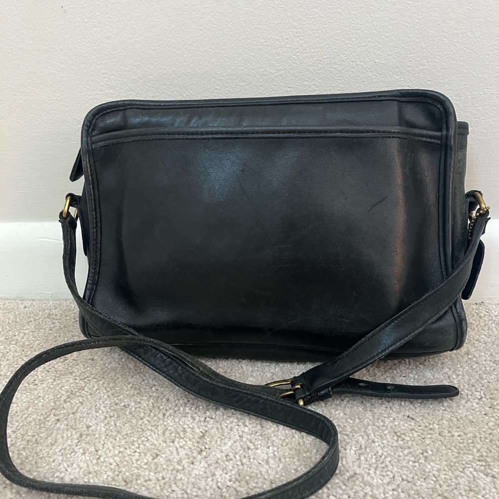 Vintage Coach Sutton Black Leather Purse